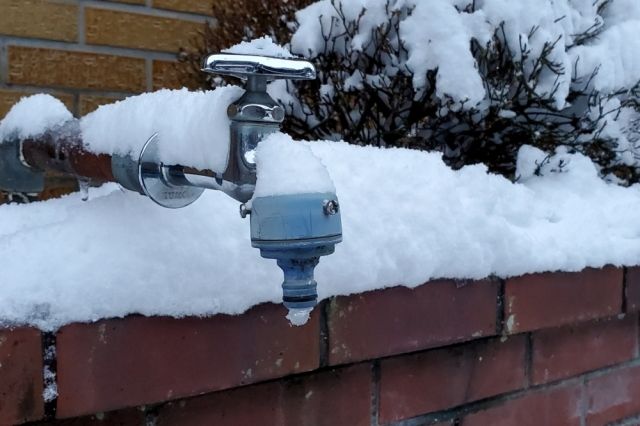 プチプチで凍結防止｜水道管・フロントガラスの簡単な寒さ対策