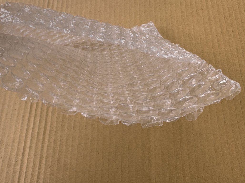 横からみたd36CDサイズプチプチ袋（外粒）